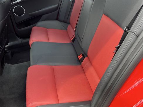 Used 2009 Pontiac G8 GXP image 21