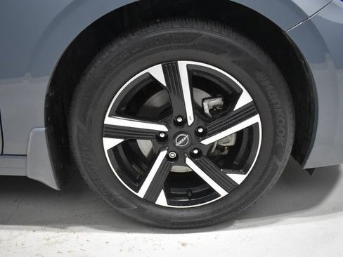 Certified 2024 Nissan Sentra SV image 9