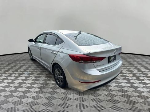 Used 2018 Hyundai Elantra Value Edition FWD image 7