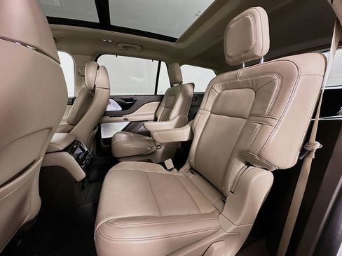 Used 2021 Lincoln Aviator Reserve w/ Equipment Group 201A AWD/4WD image 29