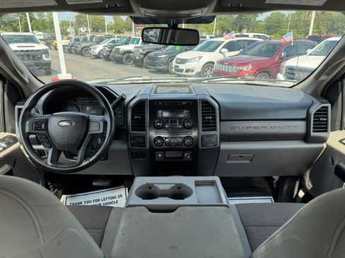 Used 2018 Ford F250 XL w/ Power Equipment Group AWD/4WD image 20