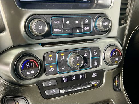 Used 2017 Chevrolet Suburban LT image 26