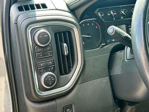 Used 2020 GMC Sierra 1500 SLT w/ SLT Premium Plus Package AWD/4WD image 11