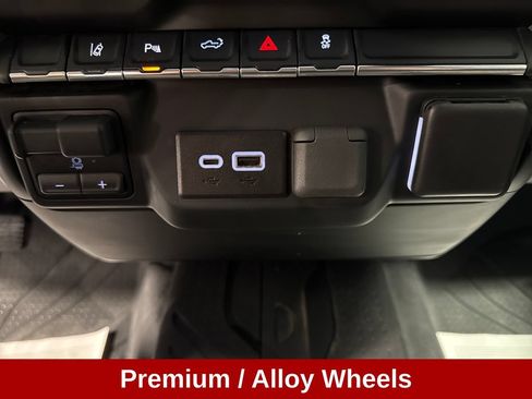 Used 2024 Chevrolet Silverado 2500 W/T w/ WT Fleet Convenience Package AWD/4WD image 17