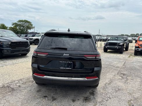 Used 2023 Jeep Grand Cherokee 4WD 4xe image 7