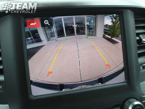 Used 2022 RAM 1500 Laramie AWD/4WD image 17