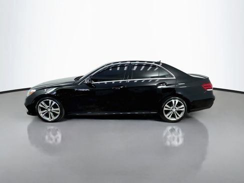 Used 2016 Mercedes-Benz E 350 4MATIC Sedan image 4