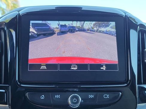 Certified 2023 Chevrolet Traverse LT image 33