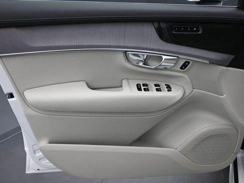 New 2026 Volvo XC90 B6 Ultra w/ Protection Package Premier AWD/4WD image 5