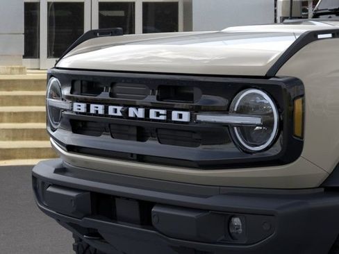 New 2026 Ford Bronco Outer Banks w/ Sasquatch Package AWD/4WD image 19