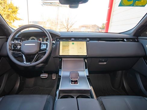 Used 2025 Land Rover Range Rover Velar Dynamic SE image 35