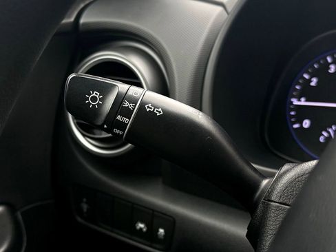 Used 2020 Hyundai Kona SE image 17