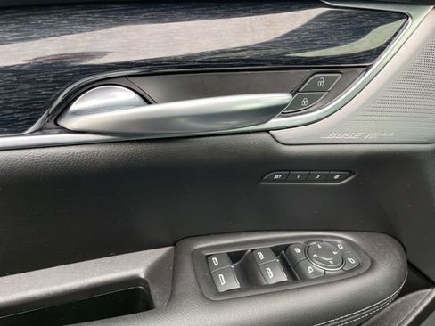 Used 2023 Cadillac XT5 Premium Luxury image 13