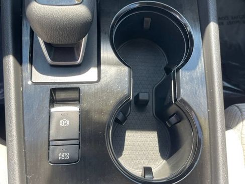 Used 2023 Nissan Rogue SV AWD/4WD image 18