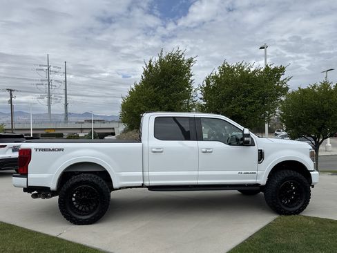 Used 2022 Ford F350 Lariat w/ Tremor Off-Road Package AWD/4WD image 6