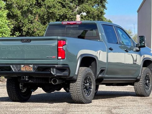 New 2026 Chevrolet Silverado 2500 ZR2 AWD/4WD image 4