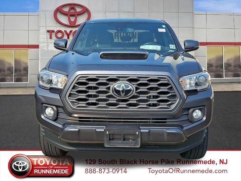Certified 2023 Toyota Tacoma TRD Sport AWD/4WD image 2