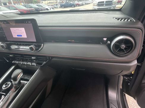 Certified 2024 Chevrolet Colorado Z71 w/ Advanced Trailering Package image 28