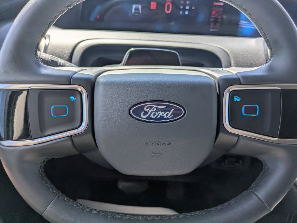 Used 2026 Ford Expedition Active AWD/4WD image 15