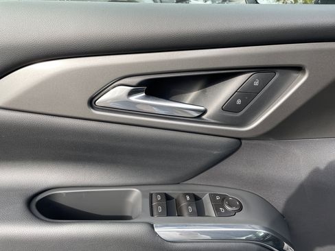 New 2026 Chevrolet Traverse LT w/ LPO, Floor Liner Package image 10