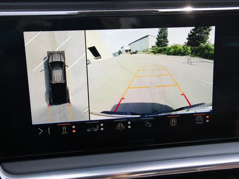 Used 2024 GMC Sierra 3500 Denali Ultimate AWD/4WD image 30