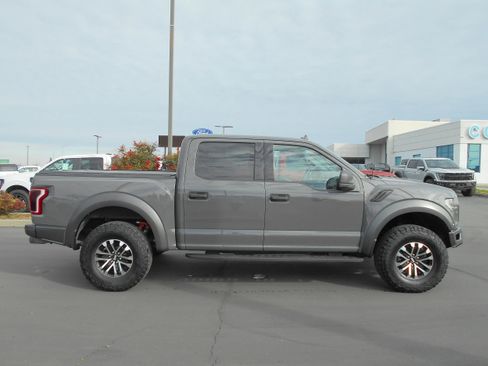Used 2020 Ford F150 Raptor image 3