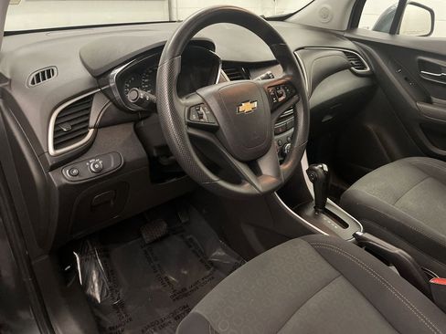 Used 2020 Chevrolet Trax LS w/ Tint and Cruise Package image 4