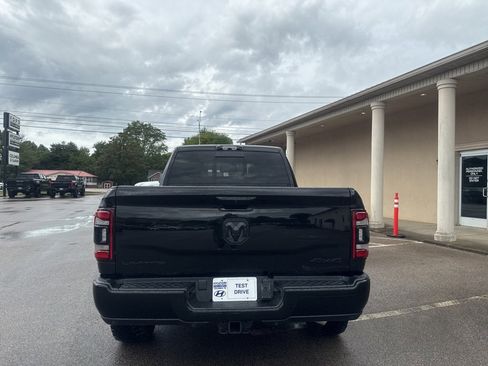 Used 2022 RAM 2500 Limited w/ Night Edition image 8