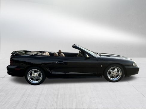 Used 1995 Ford Mustang GT RWD image 8