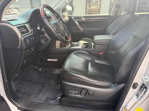 Used 2014 Lexus GX 460 Luxury AWD/4WD image 14