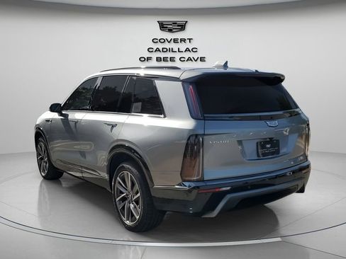 New 2026 Cadillac Vistiq Sport image 7