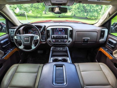 Used 2018 GMC Sierra 1500 SLT w/ SLT Premium Package AWD/4WD image 2