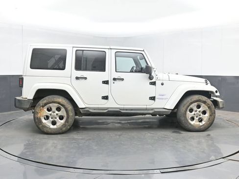 Used 2015 Jeep Wrangler Unlimited Sahara w/ Trailer Tow Group AWD/4WD image 11