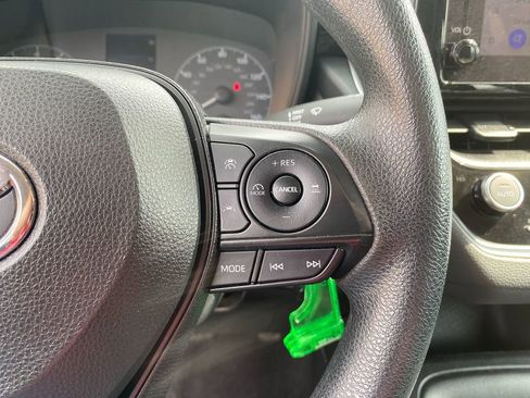 Used 2023 Toyota Corolla LE image 17