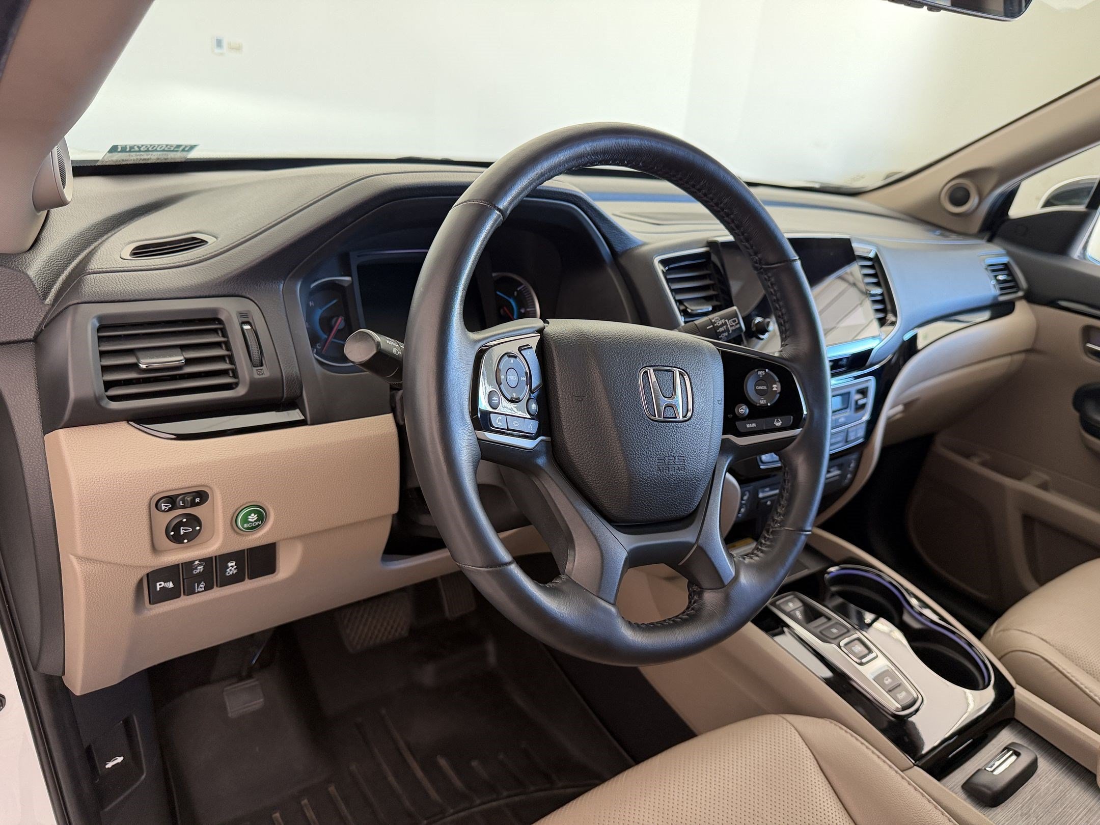 Used 2020 Honda Pilot Elite image 4