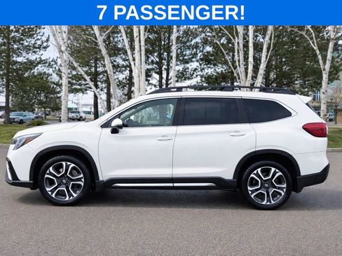 Used 2023 Subaru Ascent Limited image 4