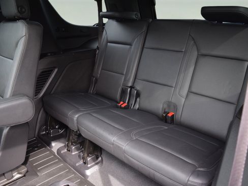 Used 2024 Chevrolet Tahoe Z71 AWD/4WD image 10