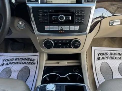 Used 2013 Mercedes-Benz ML 350 ML 350 4MATIC Sport Utility 4D image 32