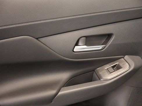New 2026 Nissan Sentra SR w/ SR Premium Package FWD image 30
