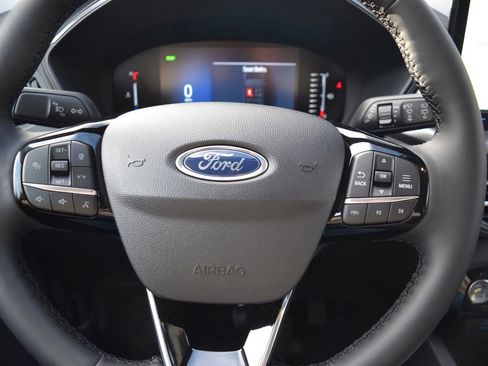 Used 2023 Ford Escape SE FWD image 7