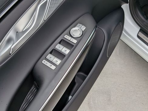 New 2026 Genesis GV70 2.5T image 11