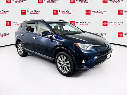 Used 2018 Toyota RAV4 Limited image 3
