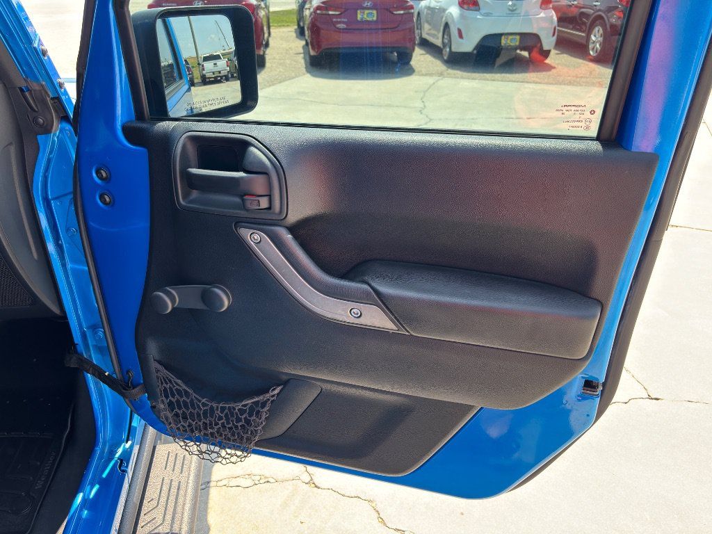 Used 2016 Jeep Wrangler Unlimited Sport w/ Connectivity Group AWD/4WD image 21