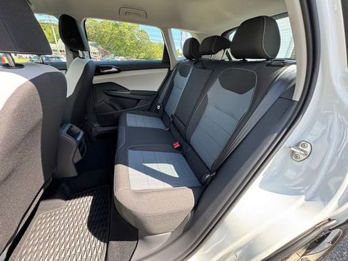 New 2025 Volkswagen Taos S image 11