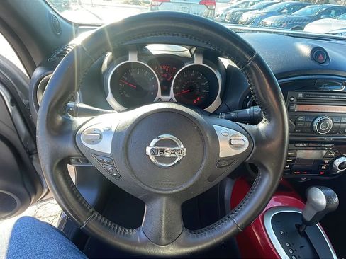 Used 2014 Nissan Juke SV image 11