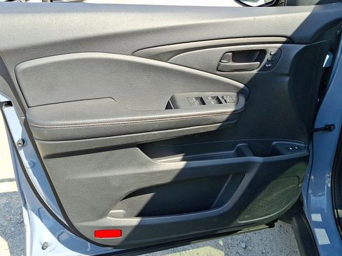 Used 2024 Honda Passport TrailSport image 13