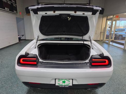 Used 2016 Dodge Challenger SXT Plus image 21