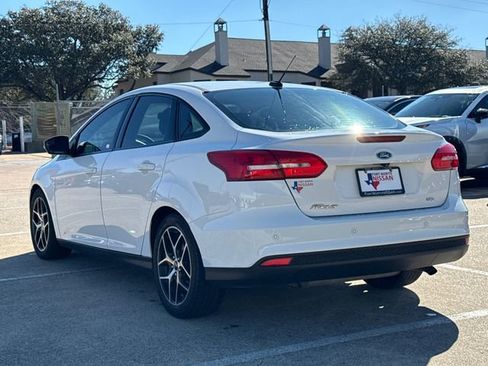 Used 2018 Ford Focus SEL image 7