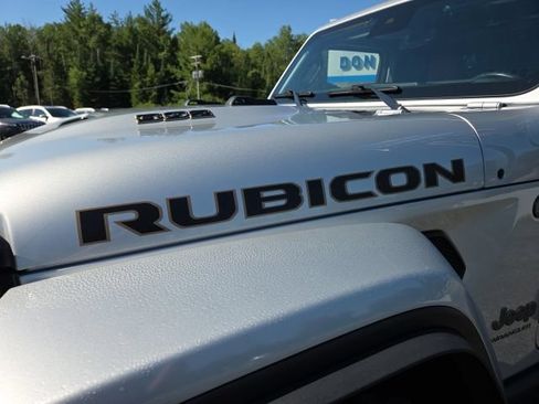 Used 2024 Jeep Wrangler Unlimited Rubicon 392 AWD/4WD image 41