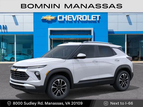 New 2026 Chevrolet TrailBlazer LT FWD image 3